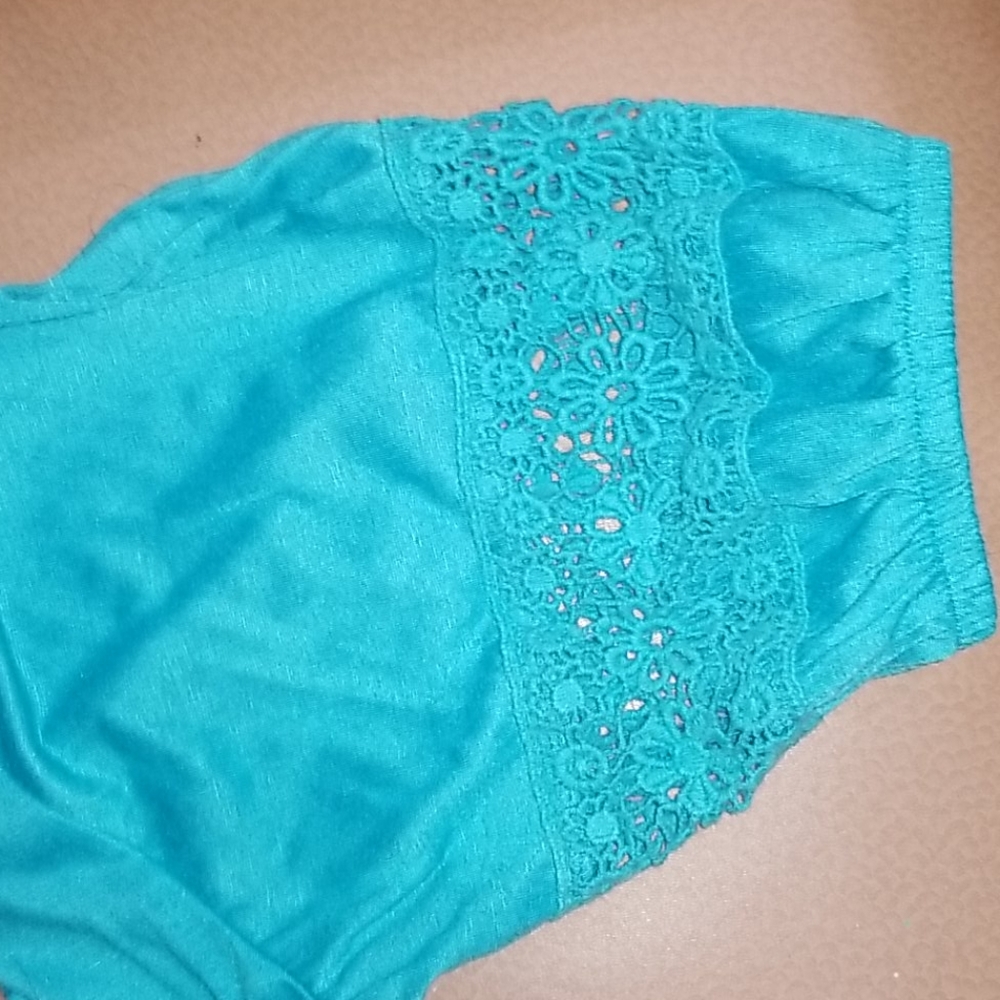 Shirt - Picture 3 of 3